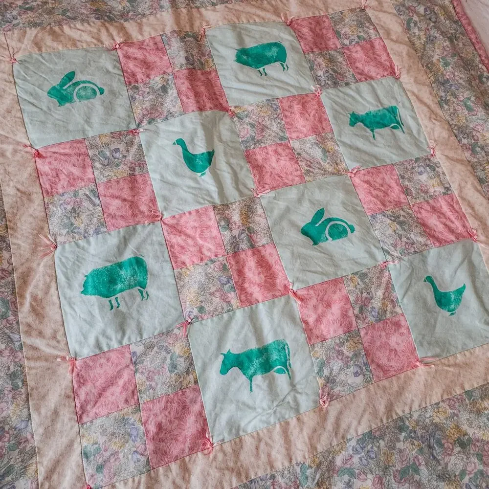 Vintage Handmade Patchwork Pink/Cream Baby Quilt w/ Teal Farm Animal, 40